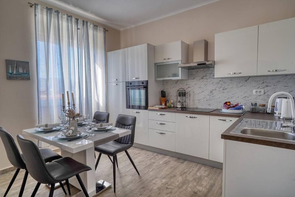Cozy Modern Apartment Fiume Kültér fotó